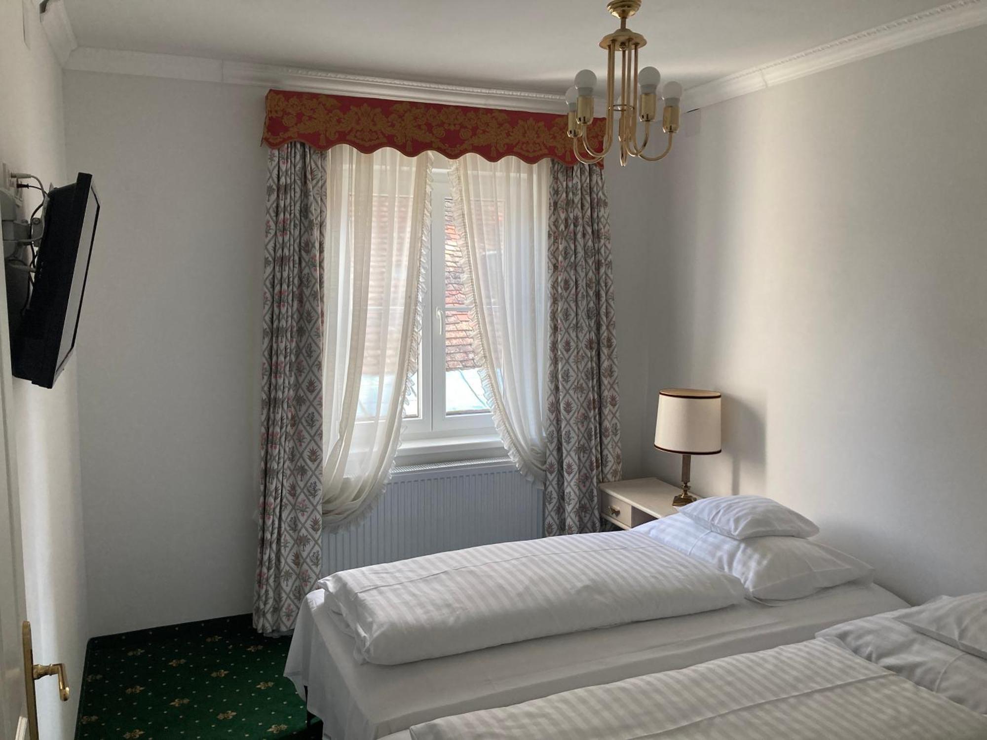Pension Margit Баден Екстер'єр фото
